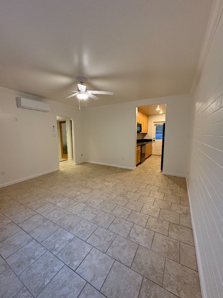 Building Photo - 931 Grand Ave