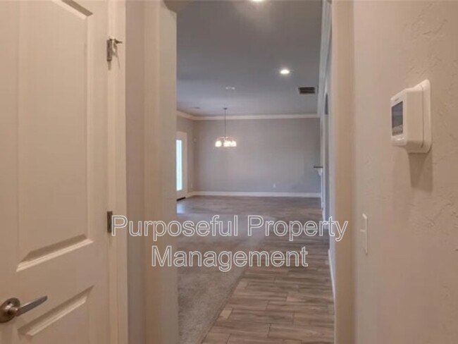 Building Photo - 12037 Ashford Dr