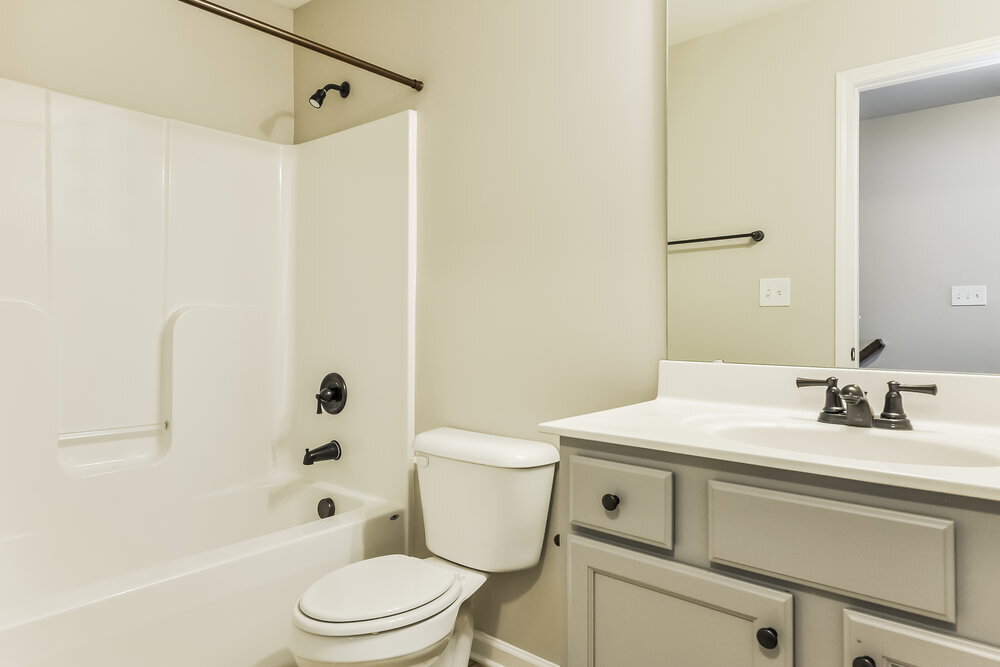 Building Photo - 244 E Webber Ln