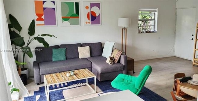 Building Photo - 1605 Meridian Ave