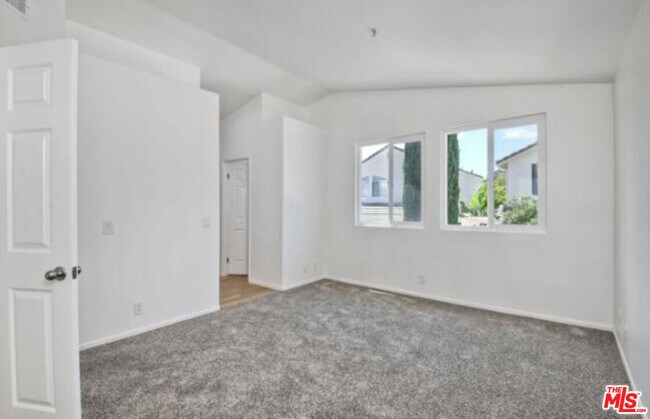 Building Photo - 1817 Calypso Dr