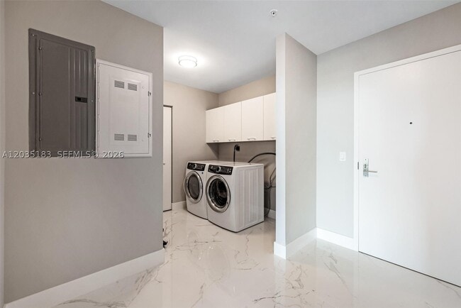 Building Photo - 330 Sunny Isles Blvd