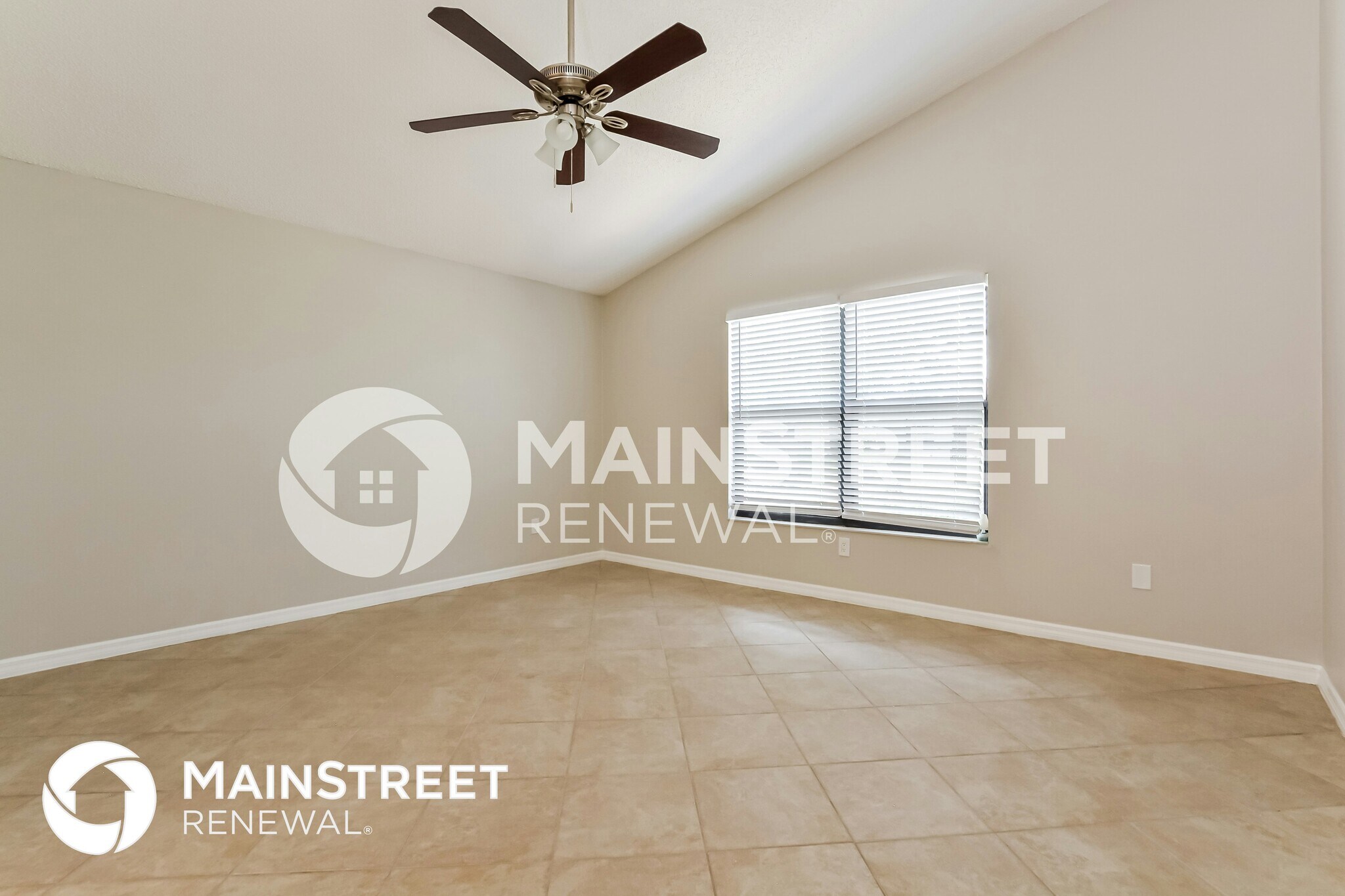 Building Photo - 969 Belleflower Dr