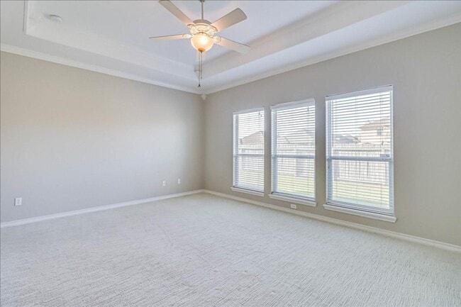 Building Photo - 5810 Aava Dr
