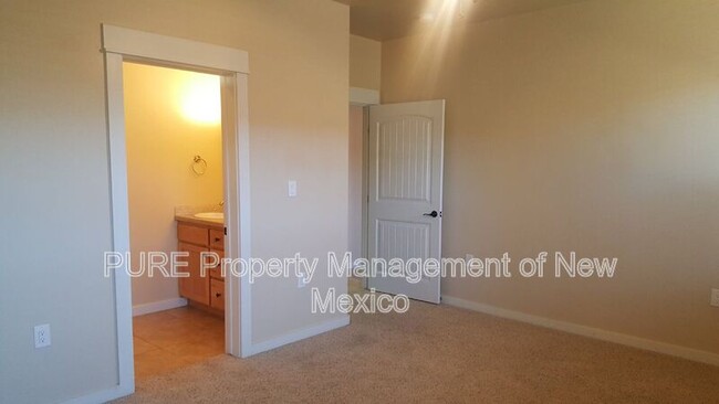 Building Photo - 2815 Eastridge Ct
