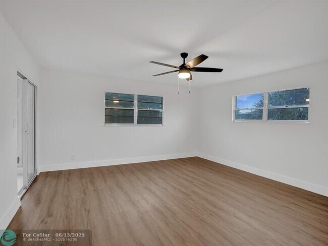 Building Photo - 3305 Aruba Way