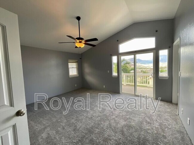 Building Photo - 87-2223-2223 Pakeke St