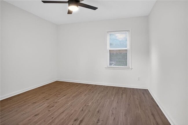Building Photo - 1439 Westboro Dr SW