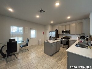 Building Photo - 9203 Yaya Rd