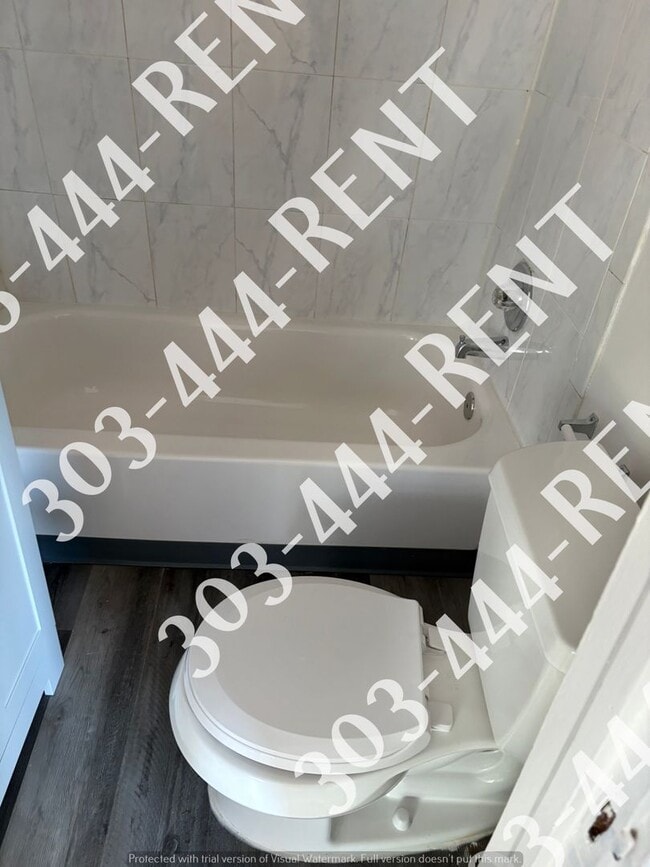 Building Photo - 10625