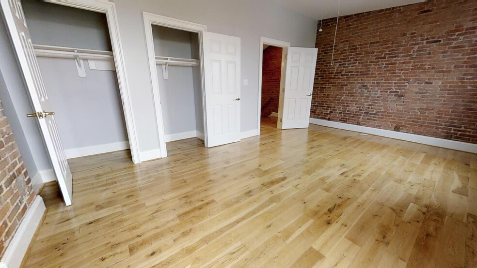 Building Photo - 2209 Eutaw Pl