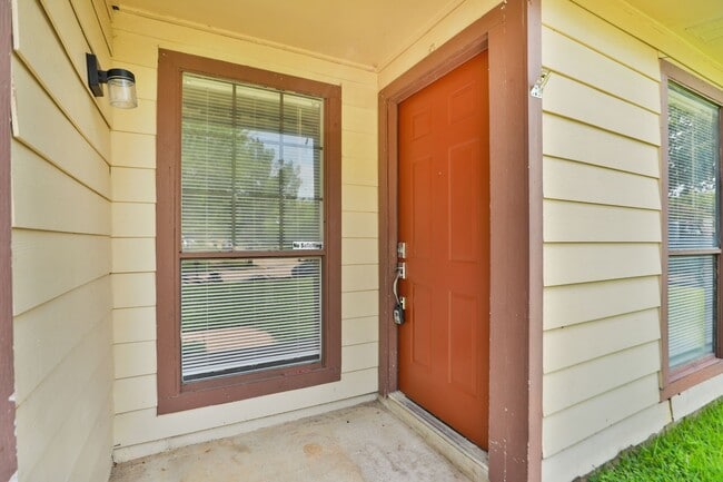 Building Photo - 17518 Bullis Gap Dr