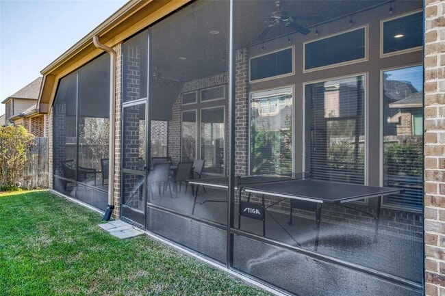 Building Photo - 29114 Davenport Dr