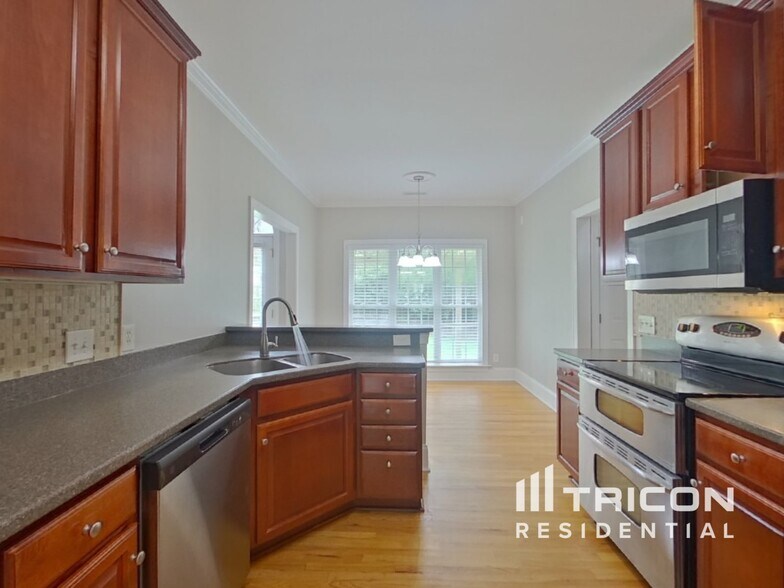 Building Photo - 1129 Moray Ct