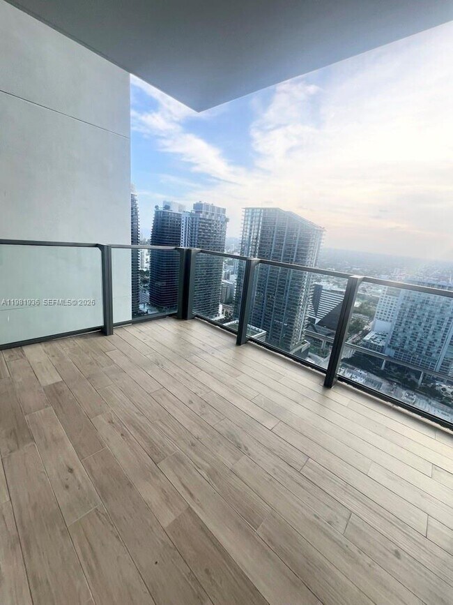 Building Photo - 68 SE 6th St