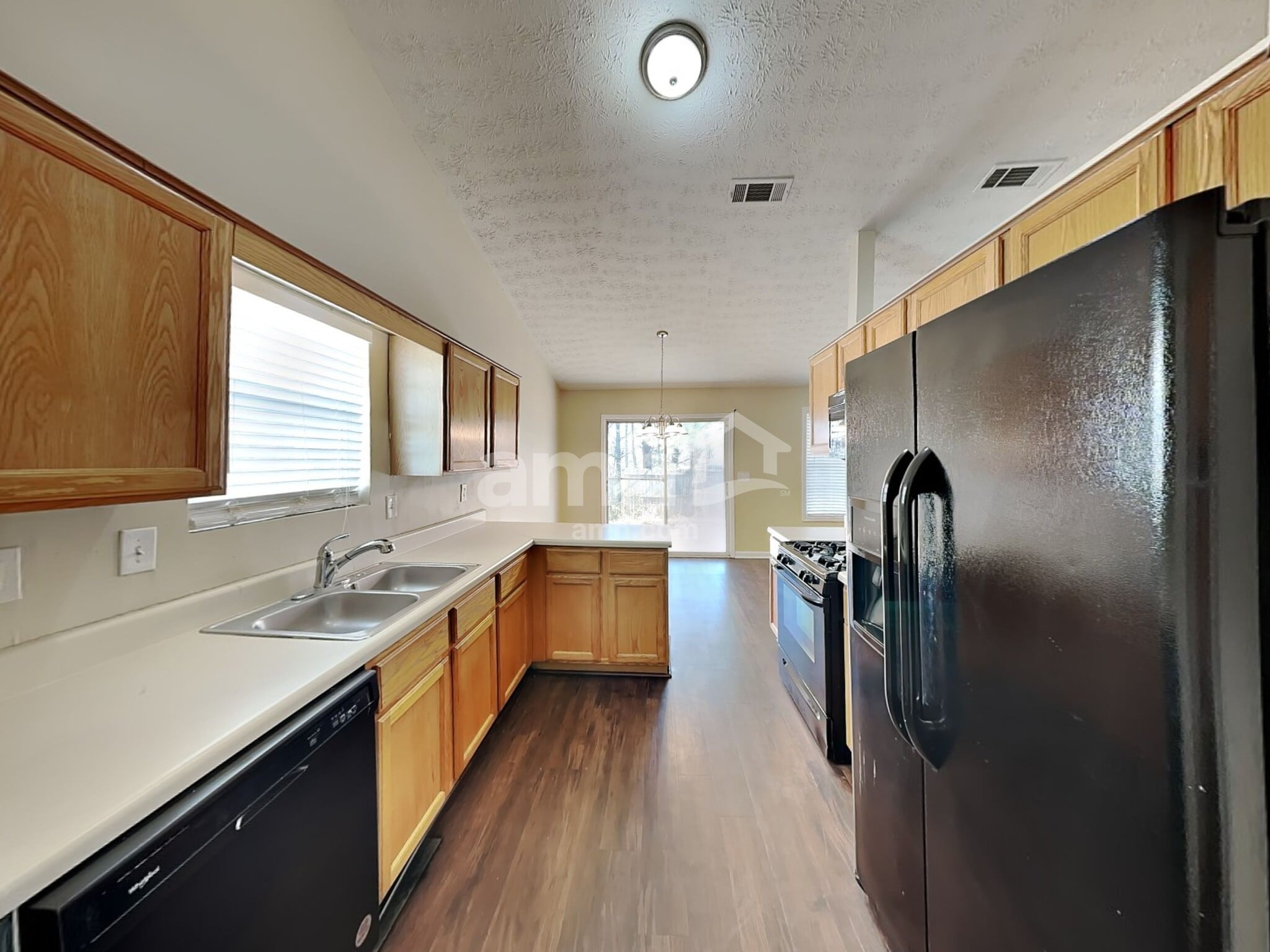 Building Photo - 3009 Sentinel Cir