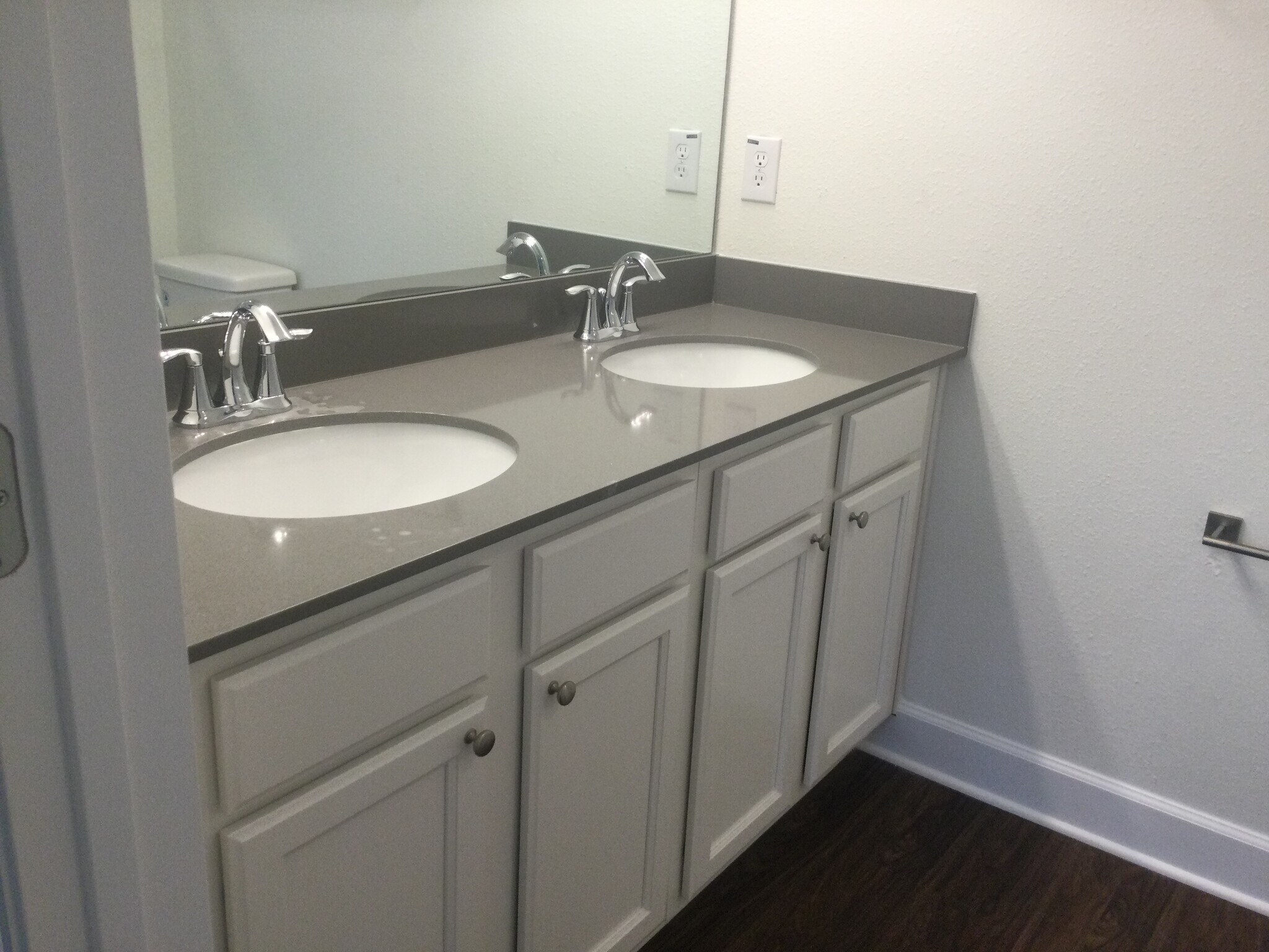 Building Photo - 29542 Cedar Waxwing Dr