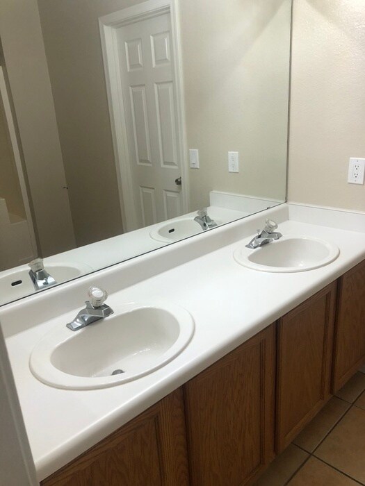 Building Photo - Large Corner Lot in Citrus Point