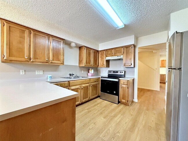 Building Photo - 104 Verna Spur