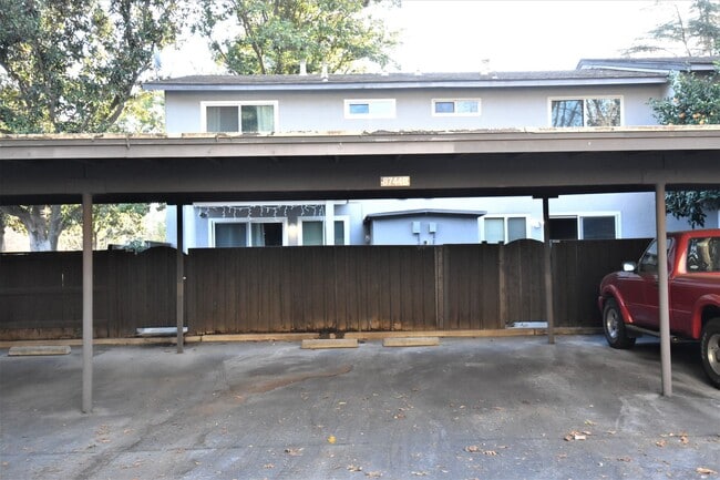 Building Photo - 8744 Woodman Way