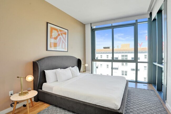 Building Photo - 1220 17th St