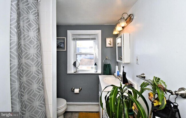 Building Photo - 2 High St