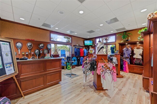 Building Photo - 10135 Colonial Country Club Blvd