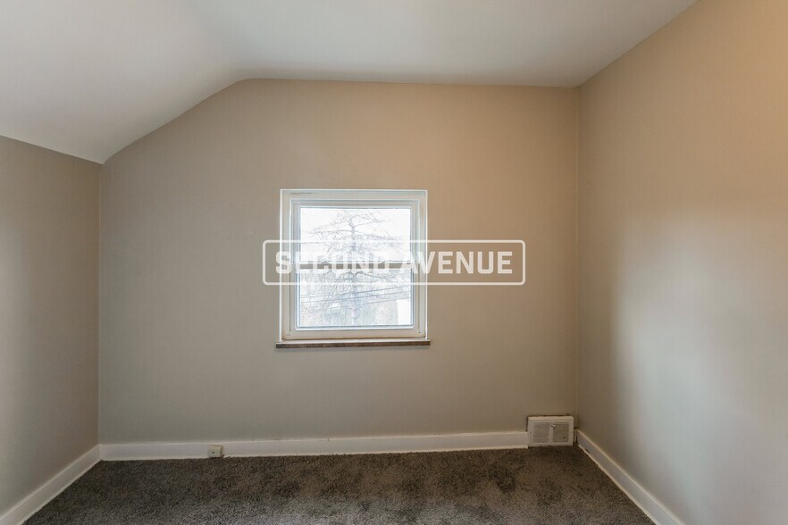 Building Photo - 5716 Brinley Dr