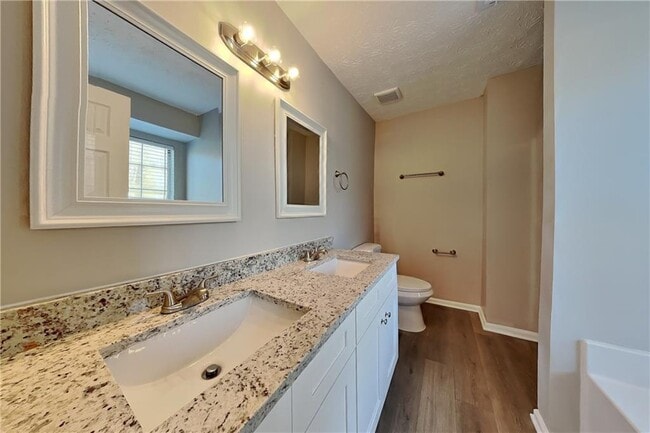 Building Photo - 3202 Windgate Dr