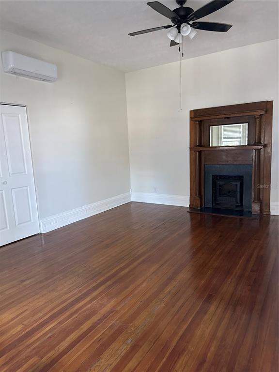 Building Photo - 32 SE 9th Ave