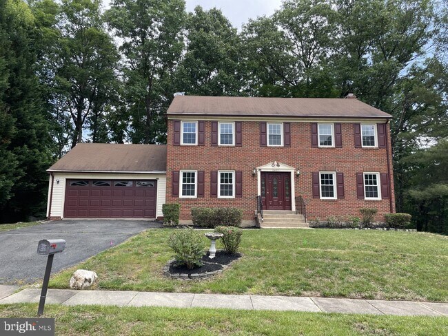 Building Photo - 6463 Honey Tree Ct