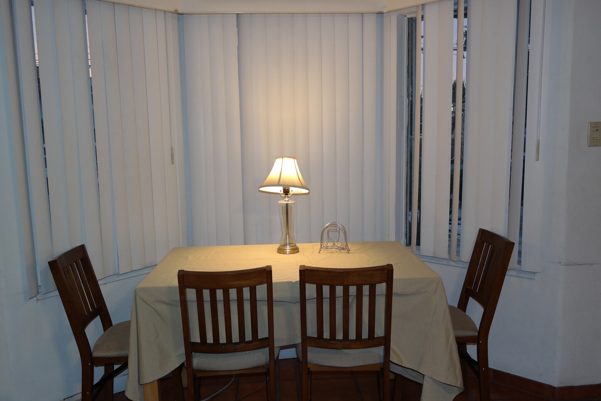 Building Photo - 10420 Buford Ave