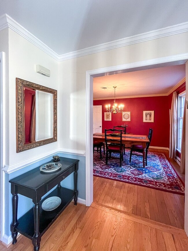 Building Photo - Furnished 3-Bedroom Home Near Darden - UVA