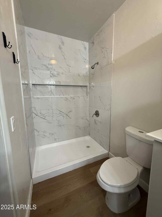 Building Photo - 4522 W Branham Ln