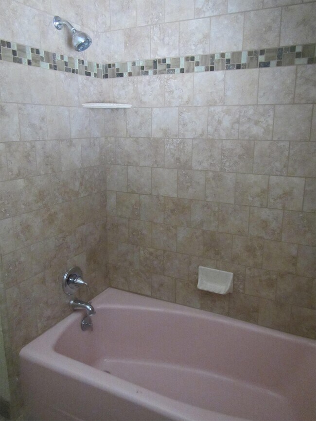 Building Photo - 1726 Idylwood Ct