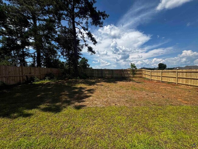 Building Photo - 114 Haven Way