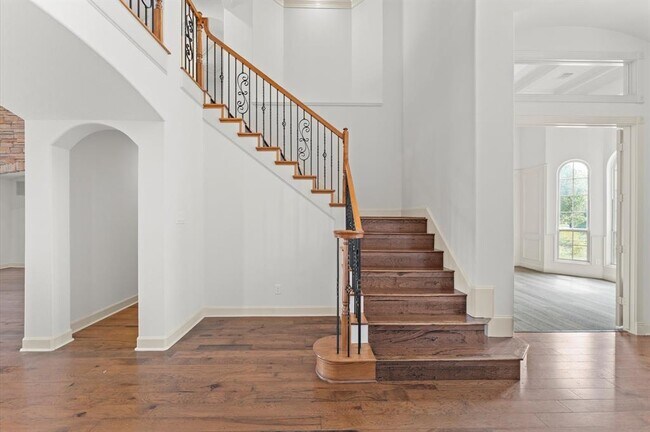 Building Photo - 3 N Beech Springs Cir