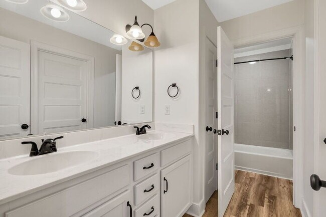 Building Photo - 5001 Dampier Ct