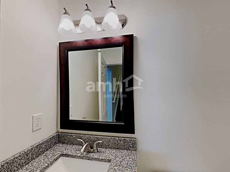 Building Photo - 30908 Temple Stand Ave