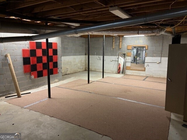 Building Photo - 185 Redwood Cir