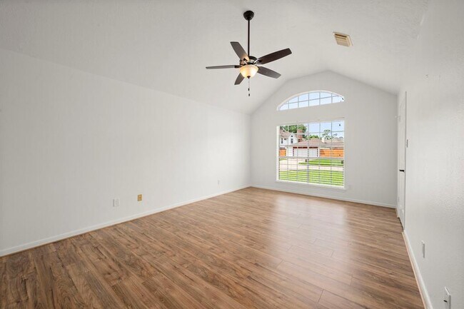 Building Photo - 10206 Jockey Club Dr