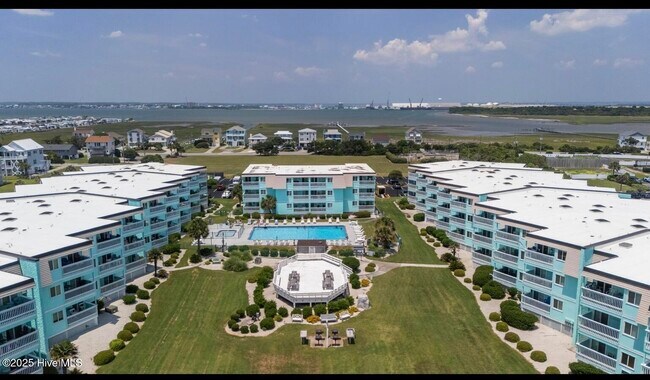 Building Photo - 301 Commerce Way