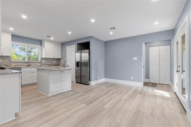 Building Photo - 2418 Wilde Rock Way
