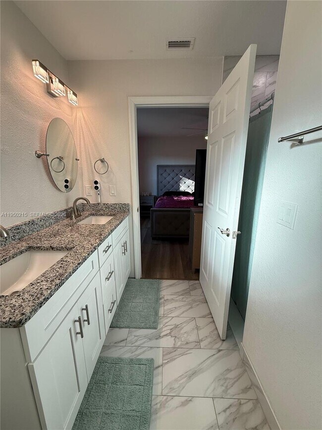 Building Photo - 4103 Loretto Ave