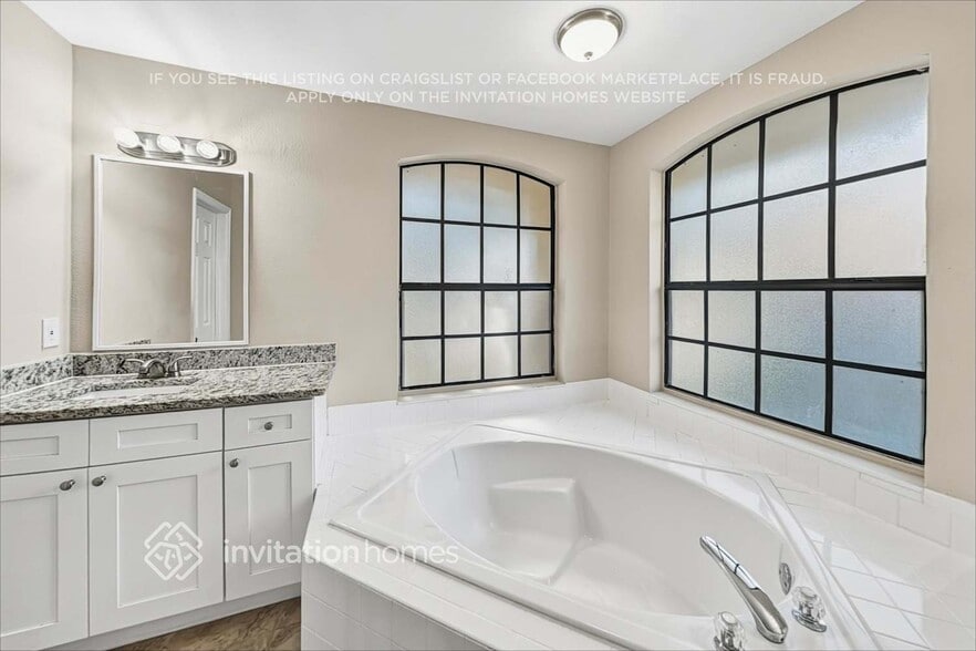 Building Photo - 2621 Alclobe Cir