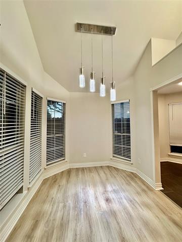 Building Photo - 3115 Royal Gable Dr
