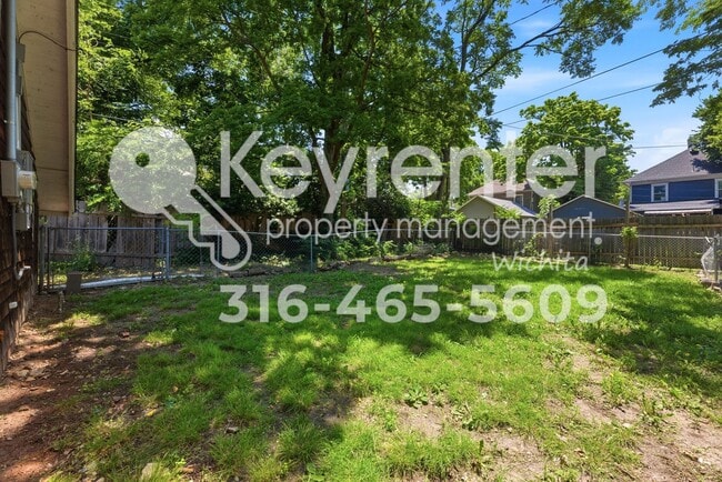 Building Photo - Cute 1 bedroom guesthouse in a great neighborhood, close to Wesley Hospital and local restaurants!