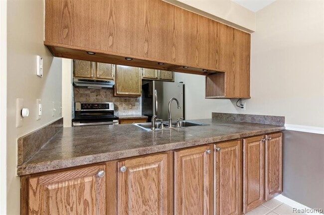 Building Photo - 15090 Northpointe Dr