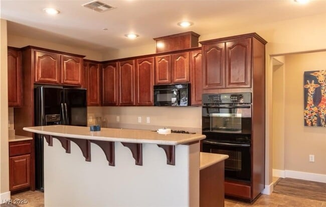 Building Photo - 7215 Moonraker Ave