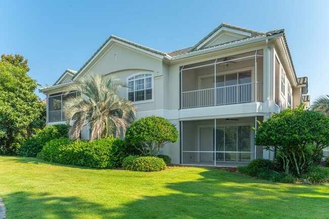 Building Photo - Gorgeous Regatta Bay 3 Bedroom Townhouse!